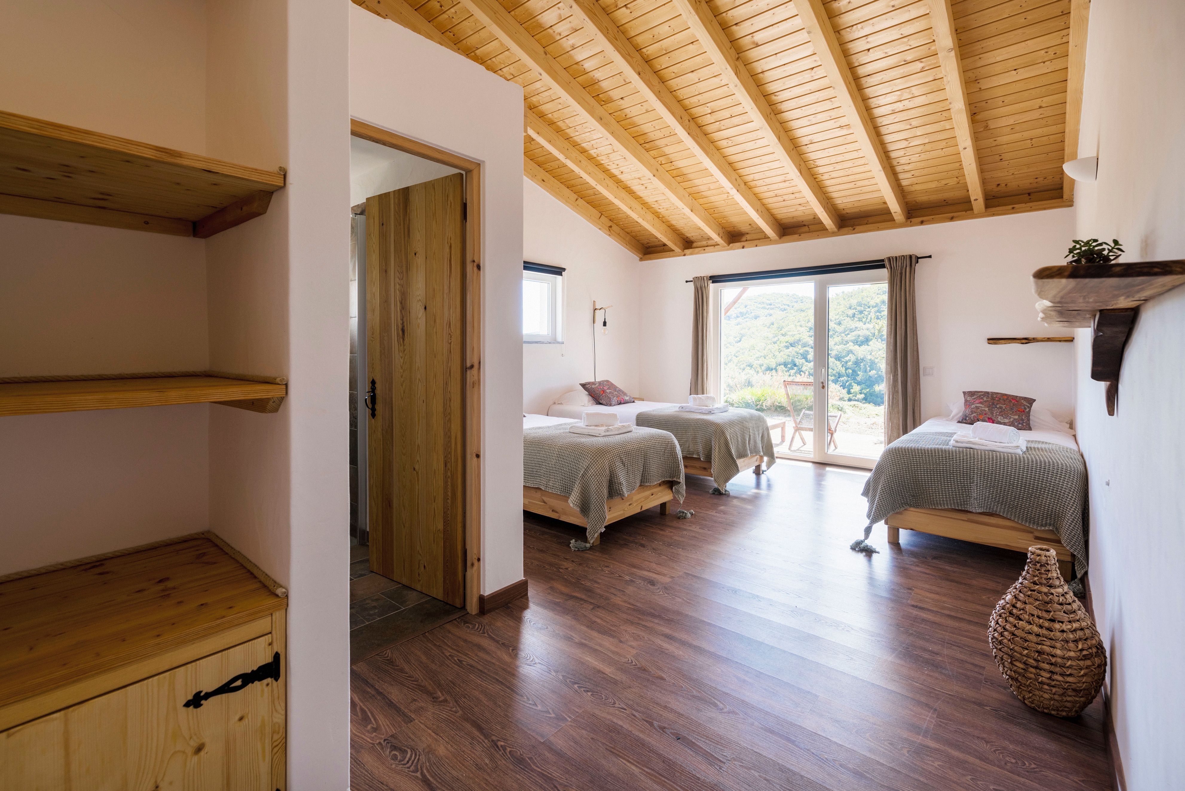 Triple bed of room 5